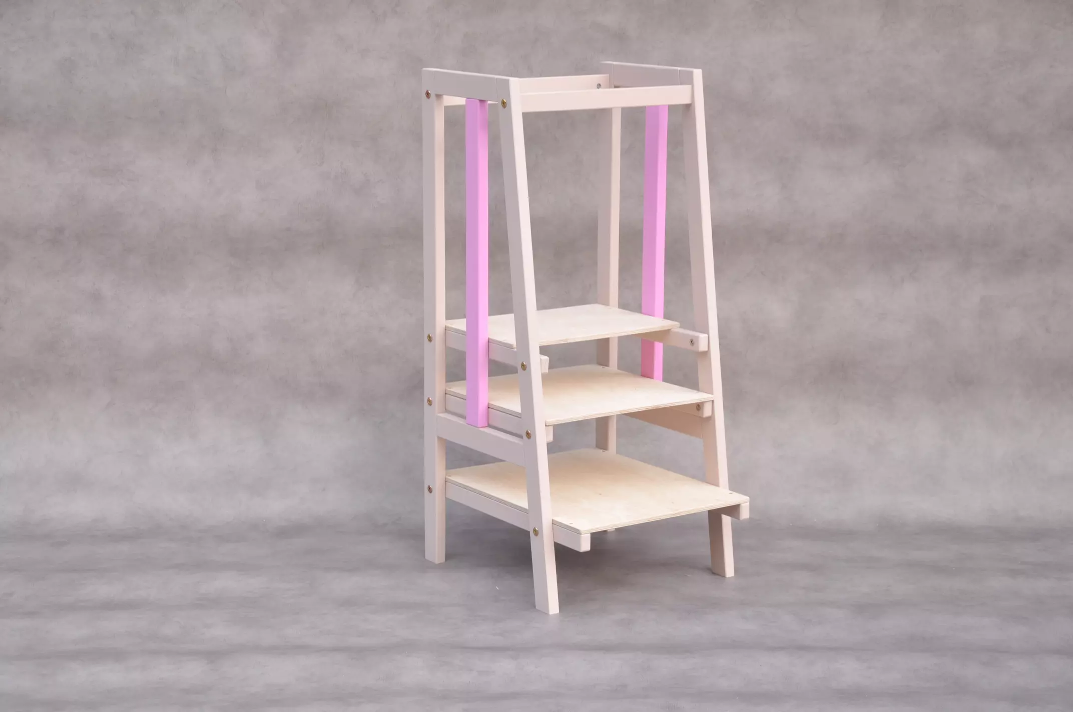 Hjälpa till pall från 1 år i rosa – bisque med orkidérand, fast omslutande räcke